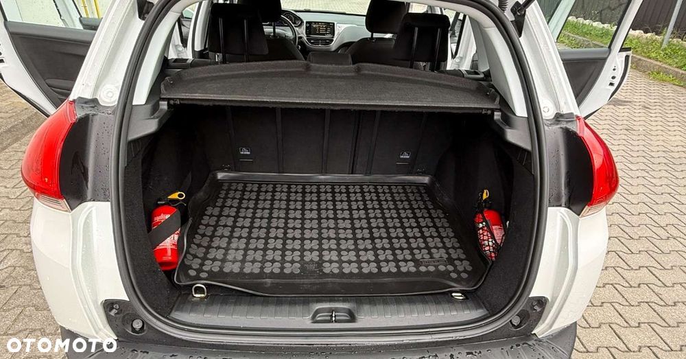 Peugeot 2008 - 21