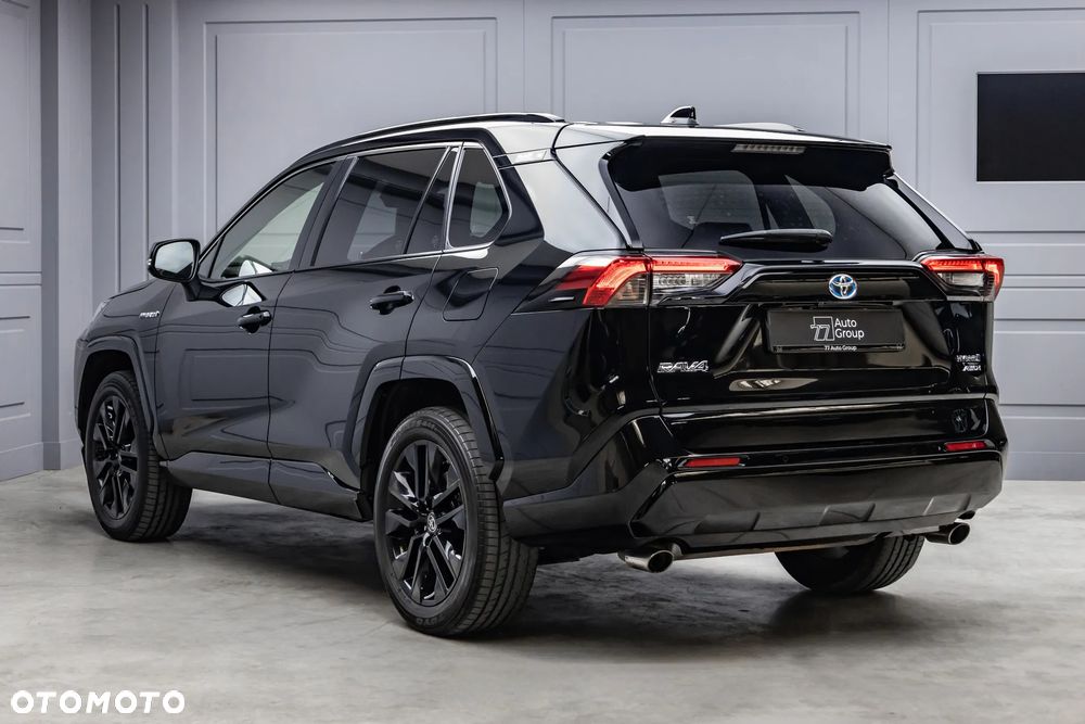 Toyota RAV4 2.5 Hybrid Black Edition by JBL 4x4 - 5