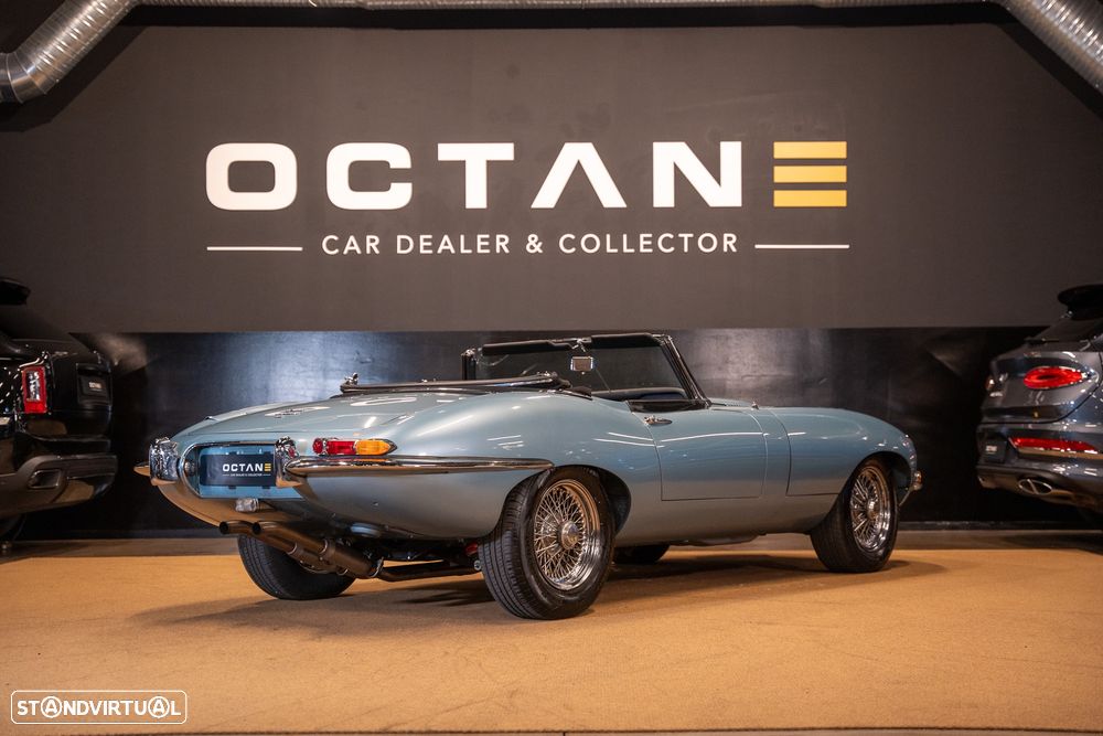Jaguar E-Type - 5