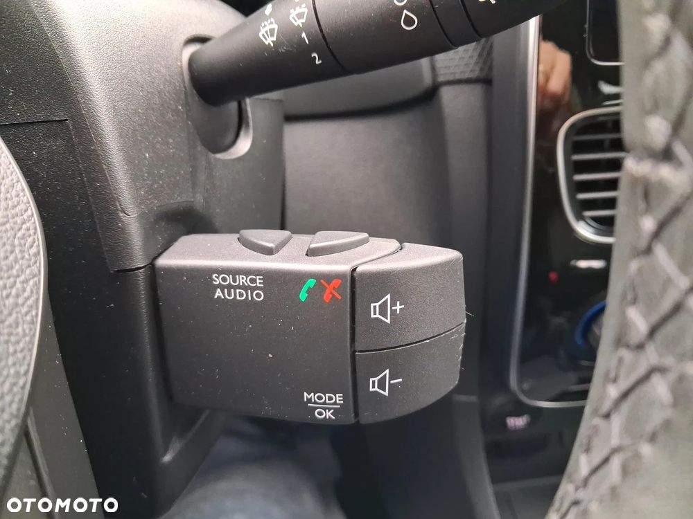 Renault Clio 1.2 16V Life - 22