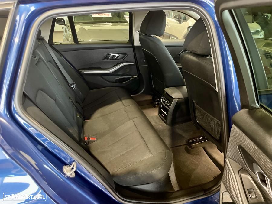 BMW 330 e Corporate Edition Auto - 29