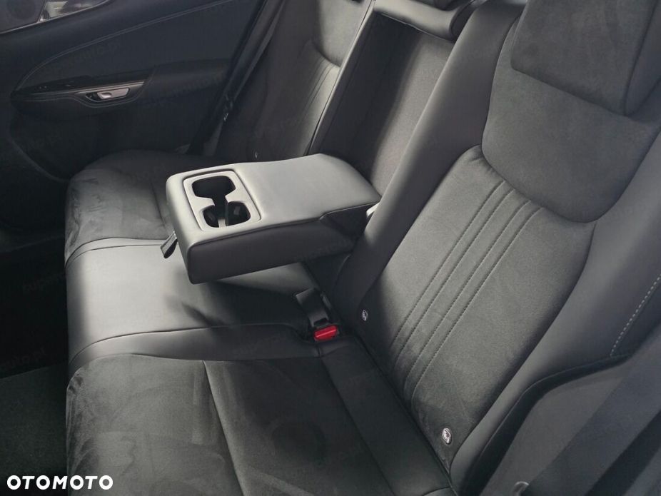 Lexus NX - 9