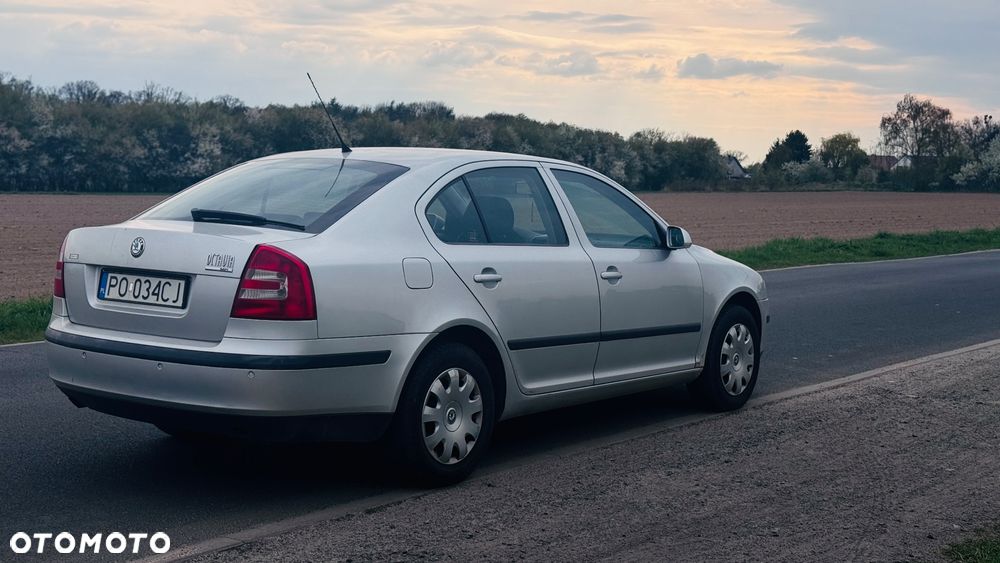 Skoda Octavia 1.6 Classic - 4