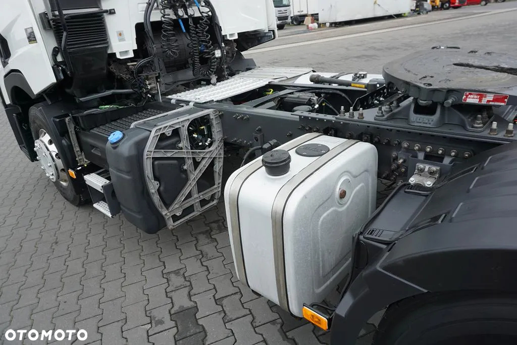 Renault / T 440 / EURO 6 / ACC / SILNIK 13 L / HYDRAULIKA - 10