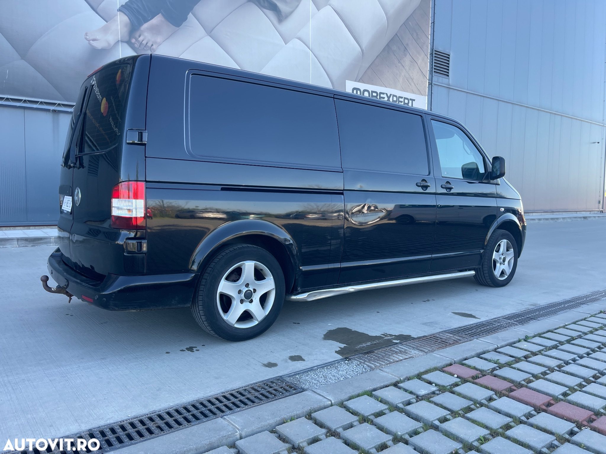 Volkswagen Transporter - 2