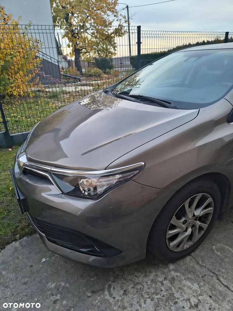 Toyota Auris 2018 photo 5
