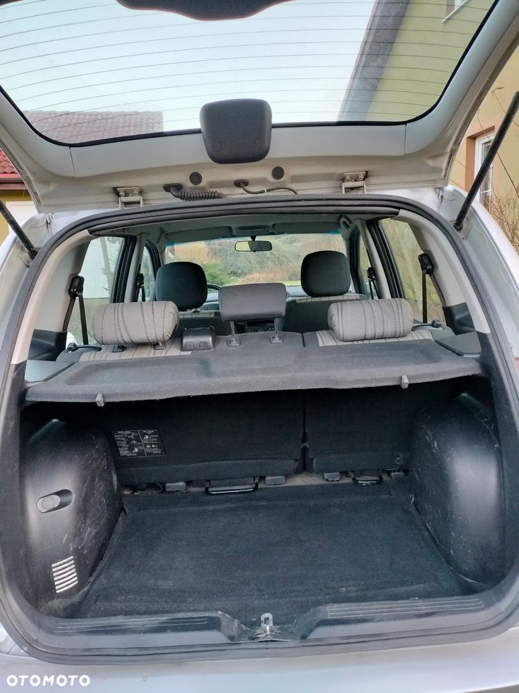 Hyundai Matrix 1.6 GLi - 7