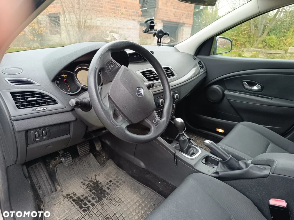 Renault Megane 1.5 dCi Dynamique - 6