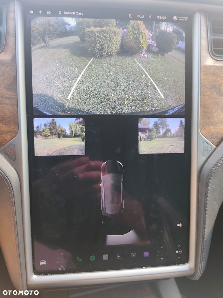 Tesla Model S - 19