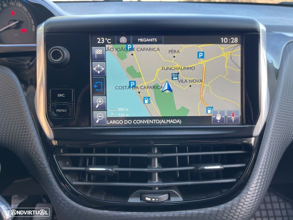 Peugeot 2008 1.6 BlueHDi Allure - 31