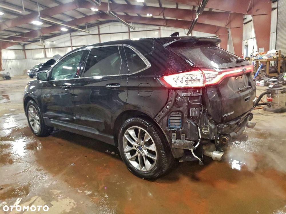 Ford Edge - 4