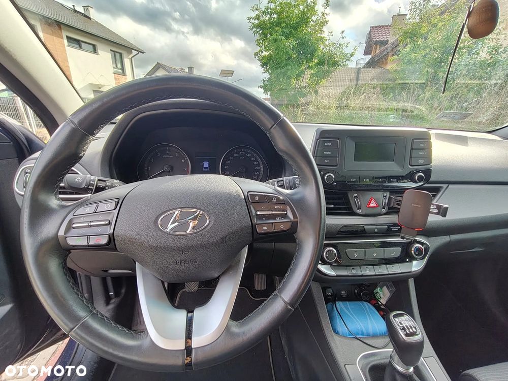 Hyundai i30 1.4 Classic + - 8