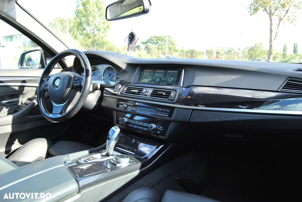 BMW Seria 5 520d Aut. - 10