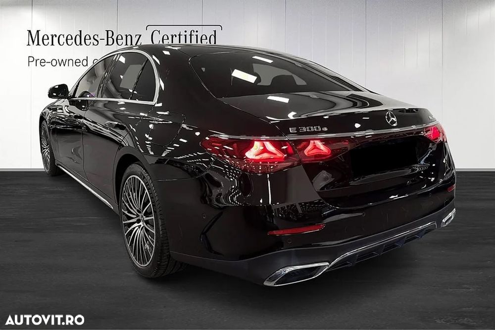 Mercedes-Benz E 300e 4Matic 9G-TRONIC Edition AMG Line - 4