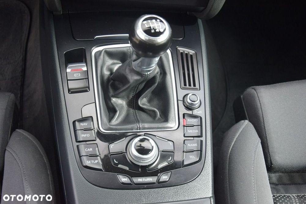 Audi A4 Avant 2.0 TDI Quattro - 30