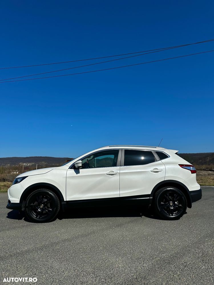 Nissan Qashqai 1.6 DCI Xtronic TEKNA - 4