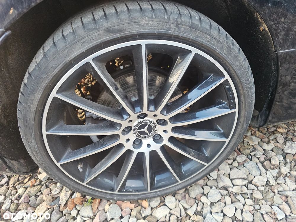 Mercedes-Benz Klasa E 220 d 4Matic 9G-TRONIC Avantgarde - 12