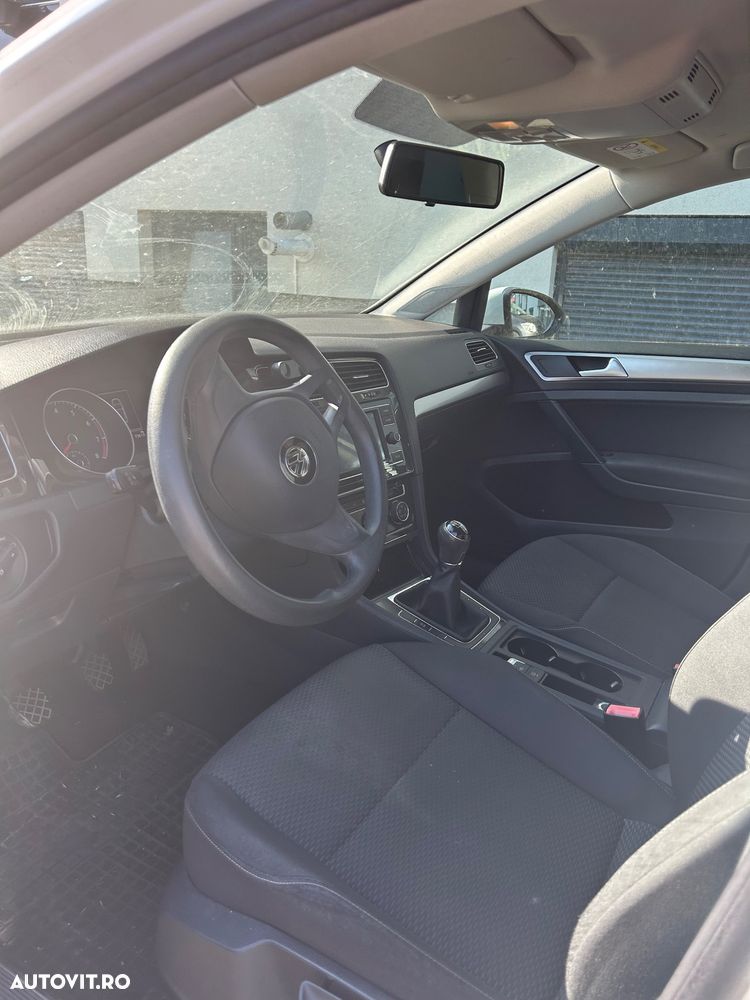 Volkswagen Golf 1.0 TSI Trendline - 6