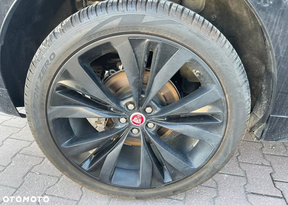 Jaguar F-Pace 2.0 i4P AWD R-Sport - 21