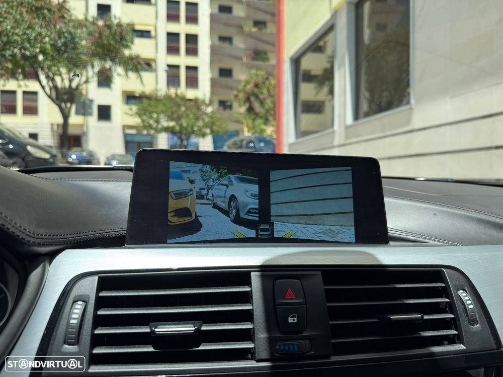 BMW 330 e iPerformance Line Luxury - 25