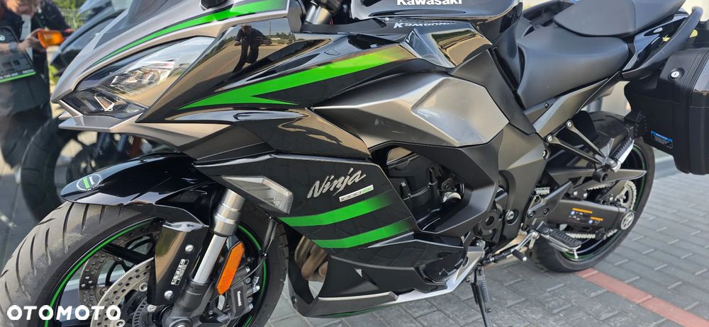 Kawasaki Ninja 1000 SX - 40