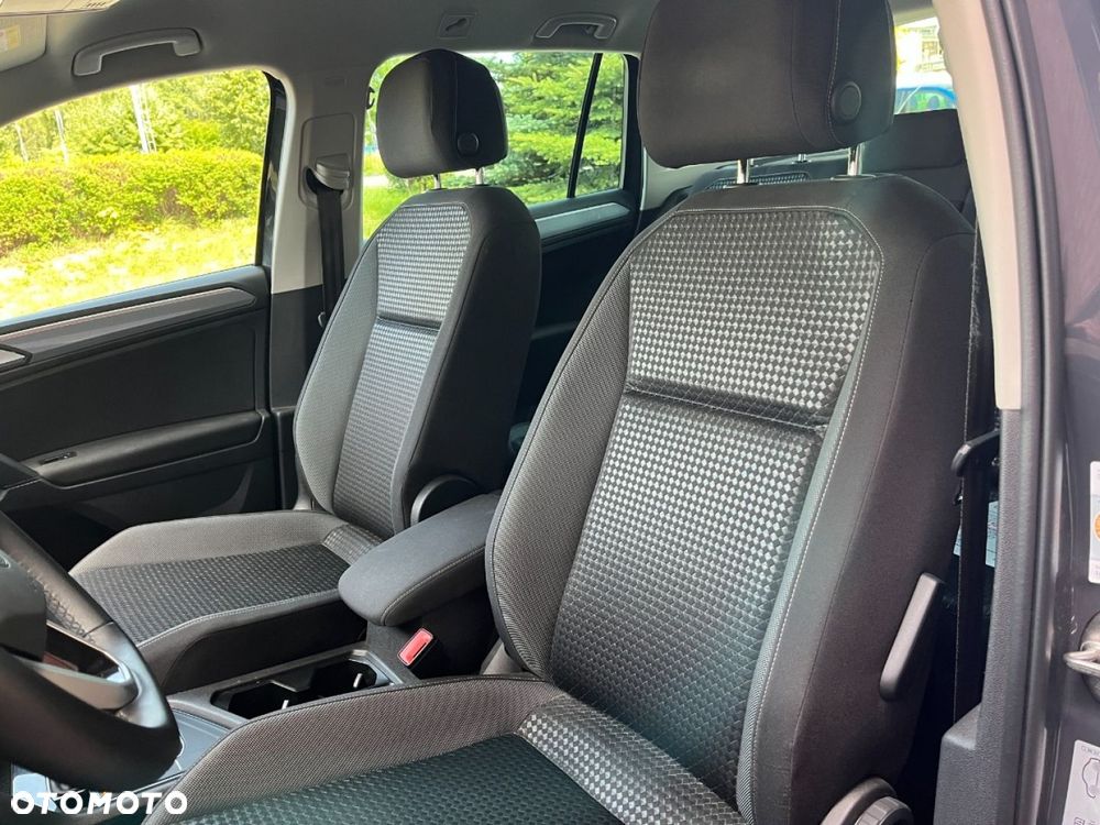 Volkswagen Tiguan 2.0 TDI SCR DSG ACTIVE - 27