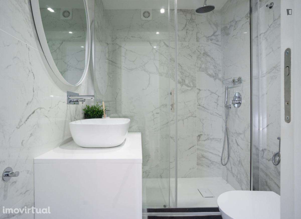 Apartamento com 2 quartos - localizado em Faro - Grande imagem: 2/15