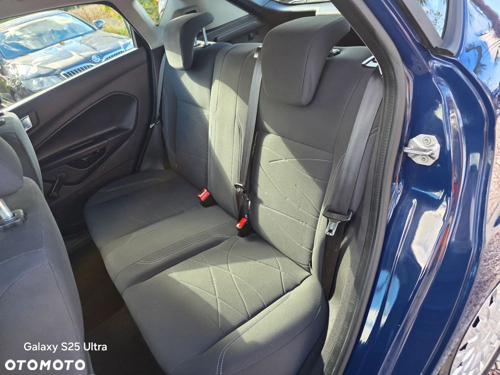 Ford Fiesta - 32