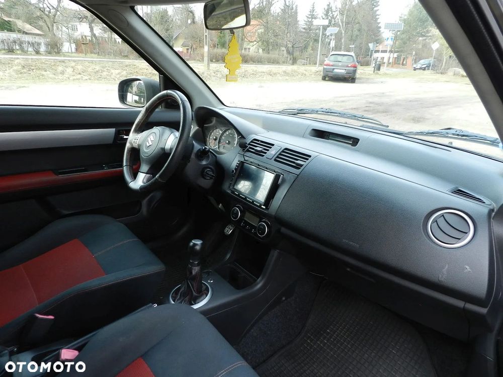 Suzuki Swift 1.6 Sport - 12