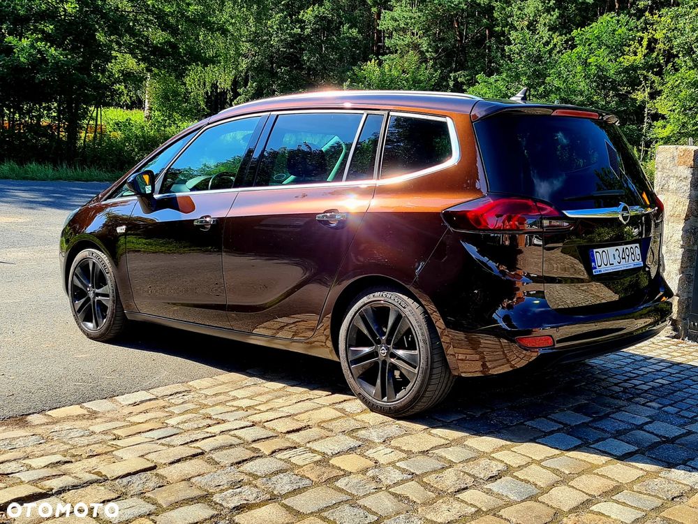 Opel Zafira 1.4 T Cosmo EcoFLEX S&S EU6 - 13