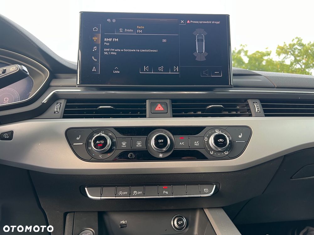 Audi A4 Avant 30 TDI S tronic - 9