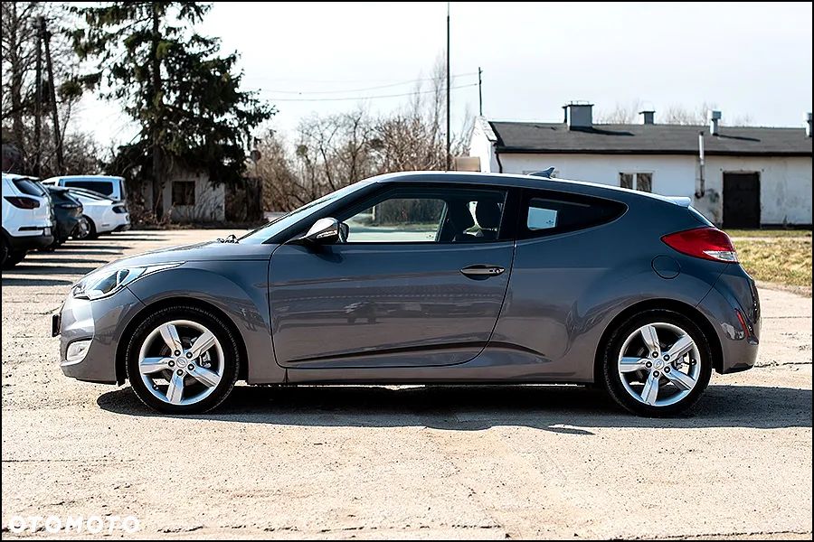 Hyundai Veloster - 6