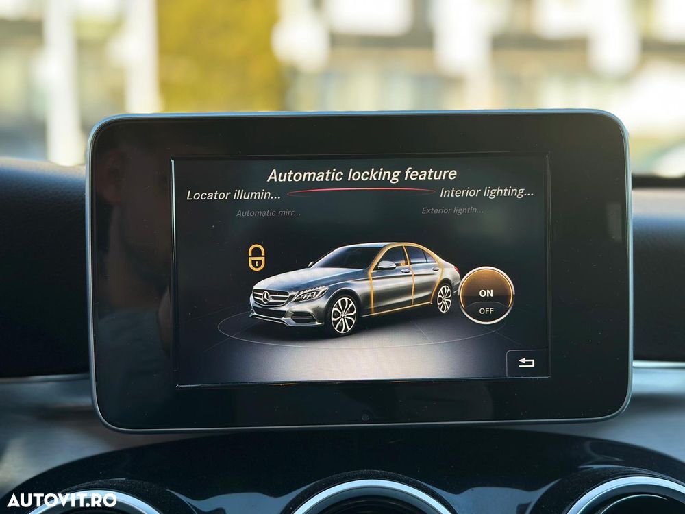 Mercedes-Benz C 220 CDI DPF Automatik BlueEFFICIENCY Avantgarde - 34