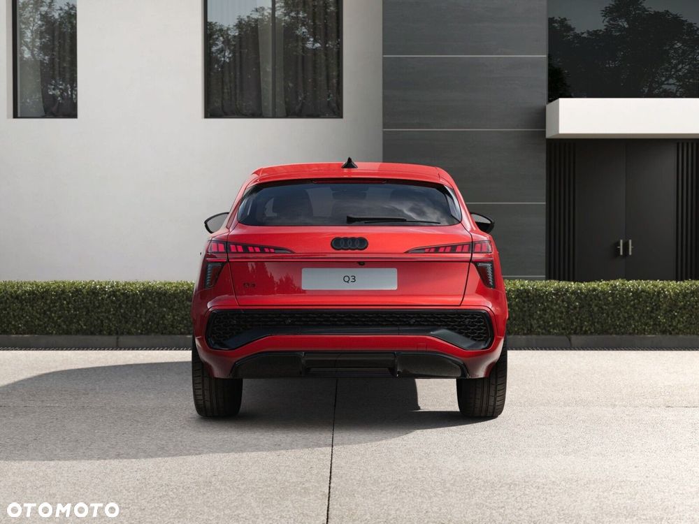 Audi Q3 Sportback - 4