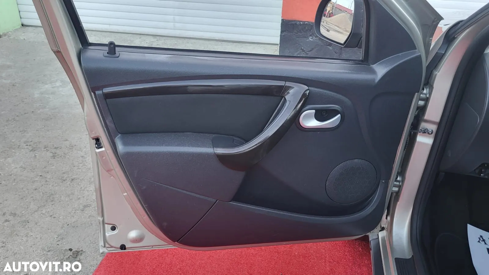 Dacia Duster 1.5 dCi 4x2 Ambiance - 34