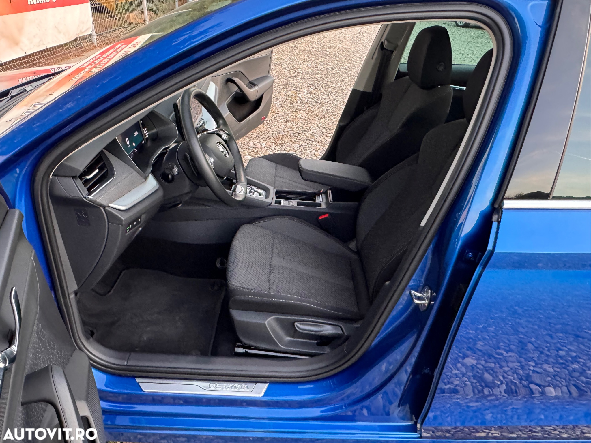 Skoda Octavia Combi 2.0 TDI DSG Exclusive Plus - 19