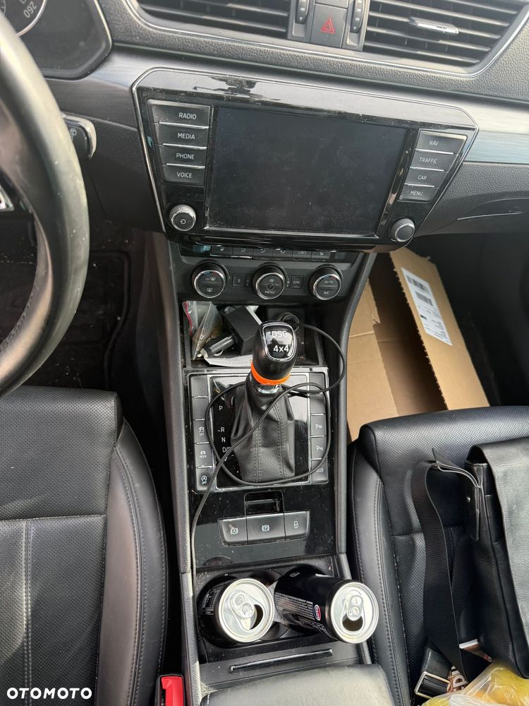 Skoda Superb 2.0 TSI 4x4 Sportline DSG - 9