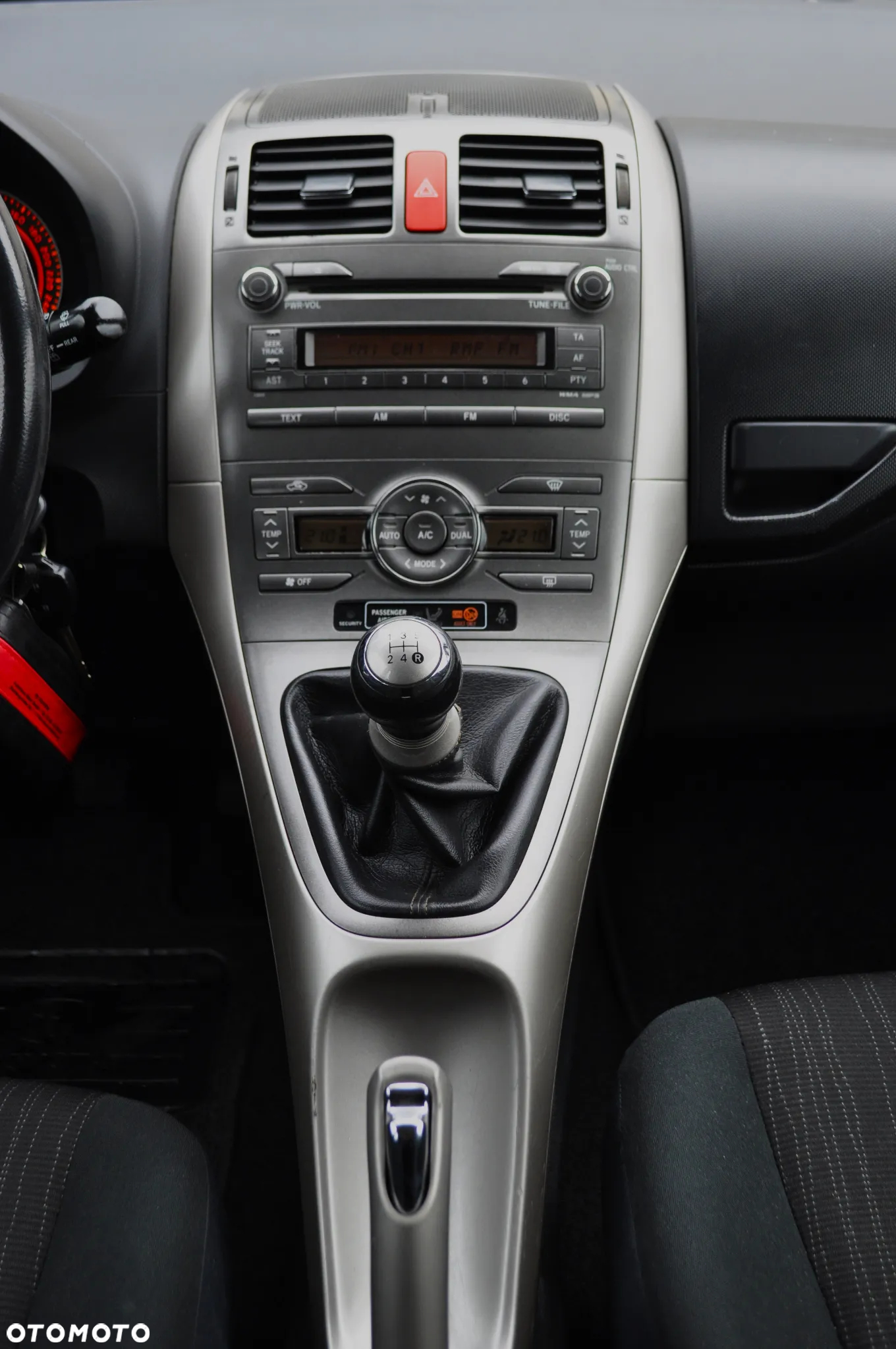 Toyota Auris 1.4 VVT-i Terra - 15