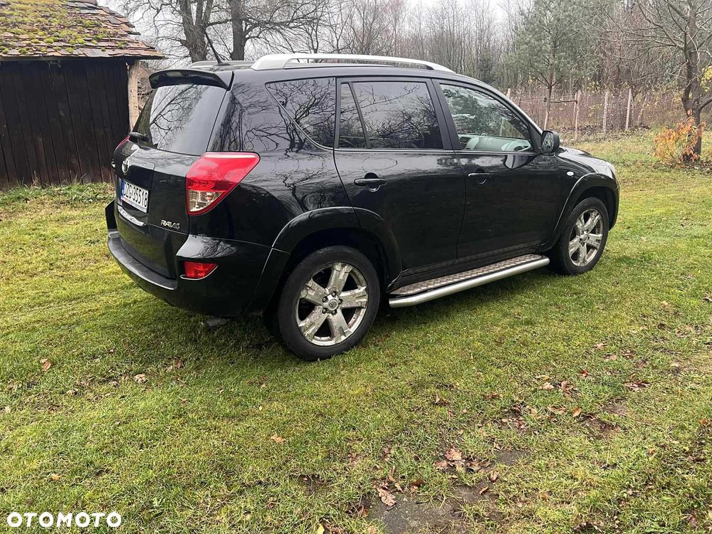 Toyota RAV4 - 3