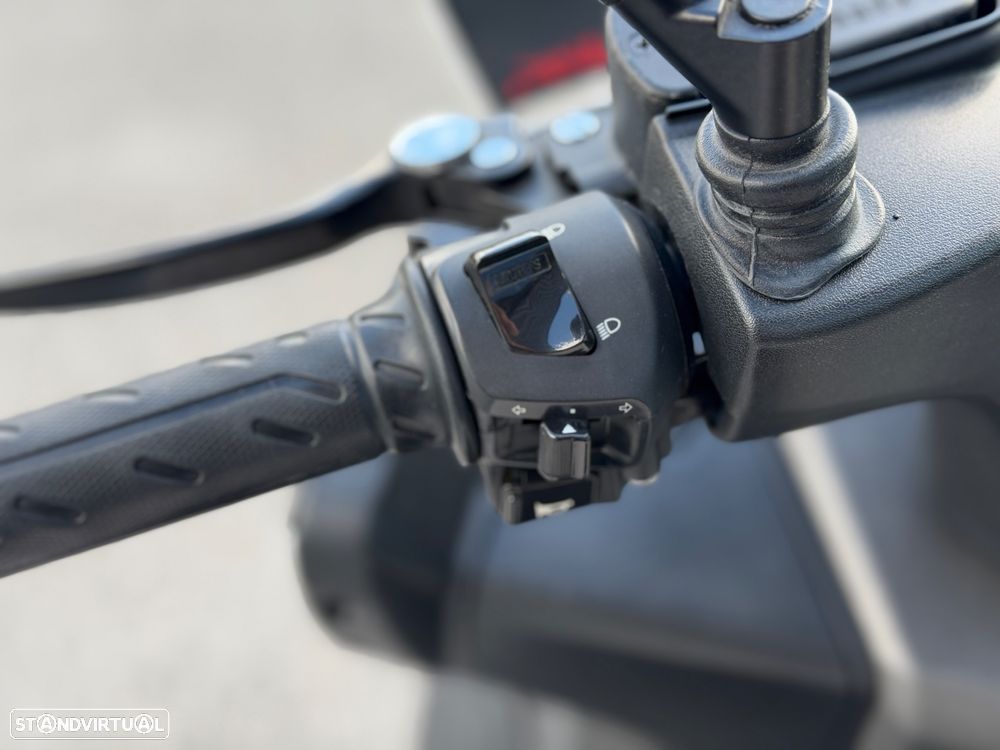 Kymco Downtown 300 I ABS - 6