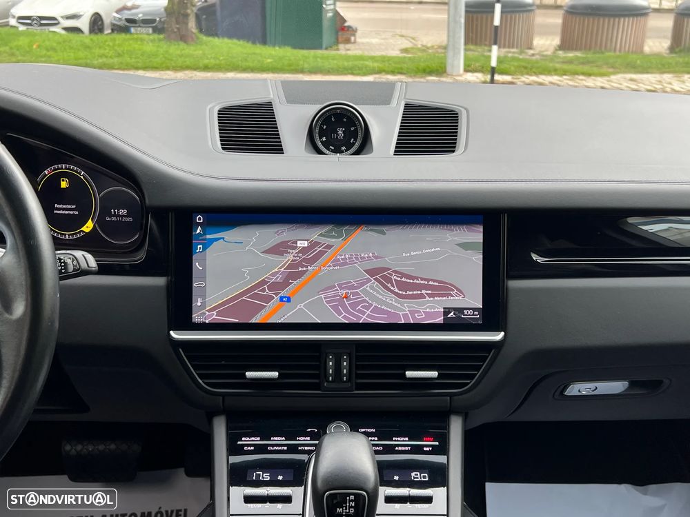 Porsche Cayenne E-Hybrid - 11