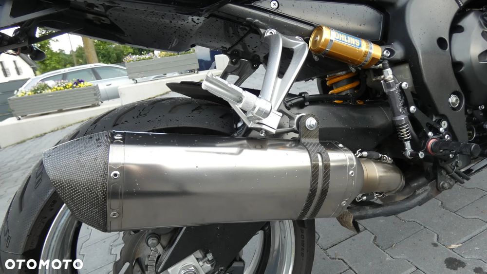 Yamaha FZ - 11