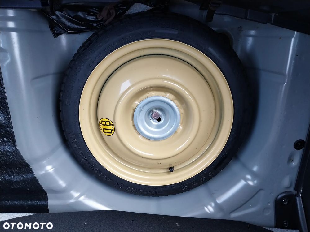 Mazda 2 1.3 Exclusive - 12