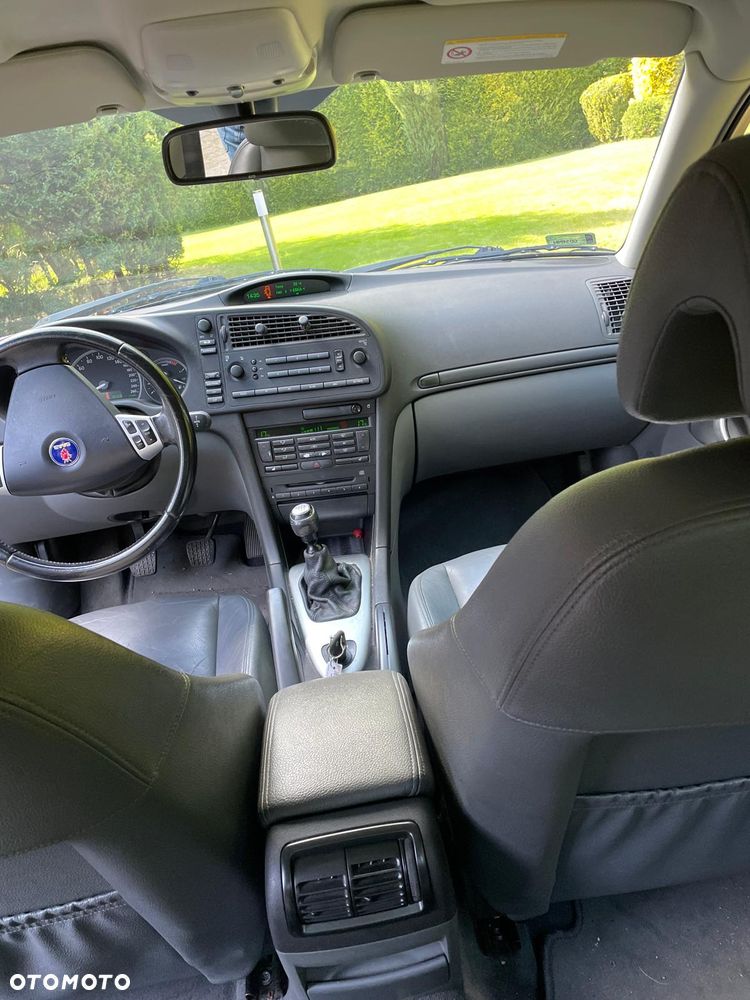Saab 9-3 2.0T Aero - 11