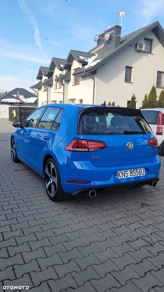 Volkswagen Golf - 12