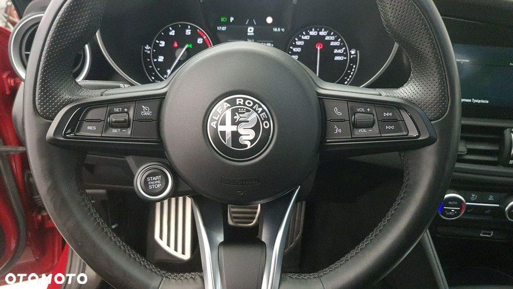 Alfa Romeo Giulia - 23