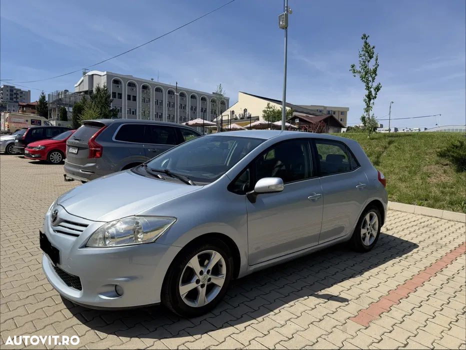 Toyota Auris 1.3 Dual VVT-i Terra - 2
