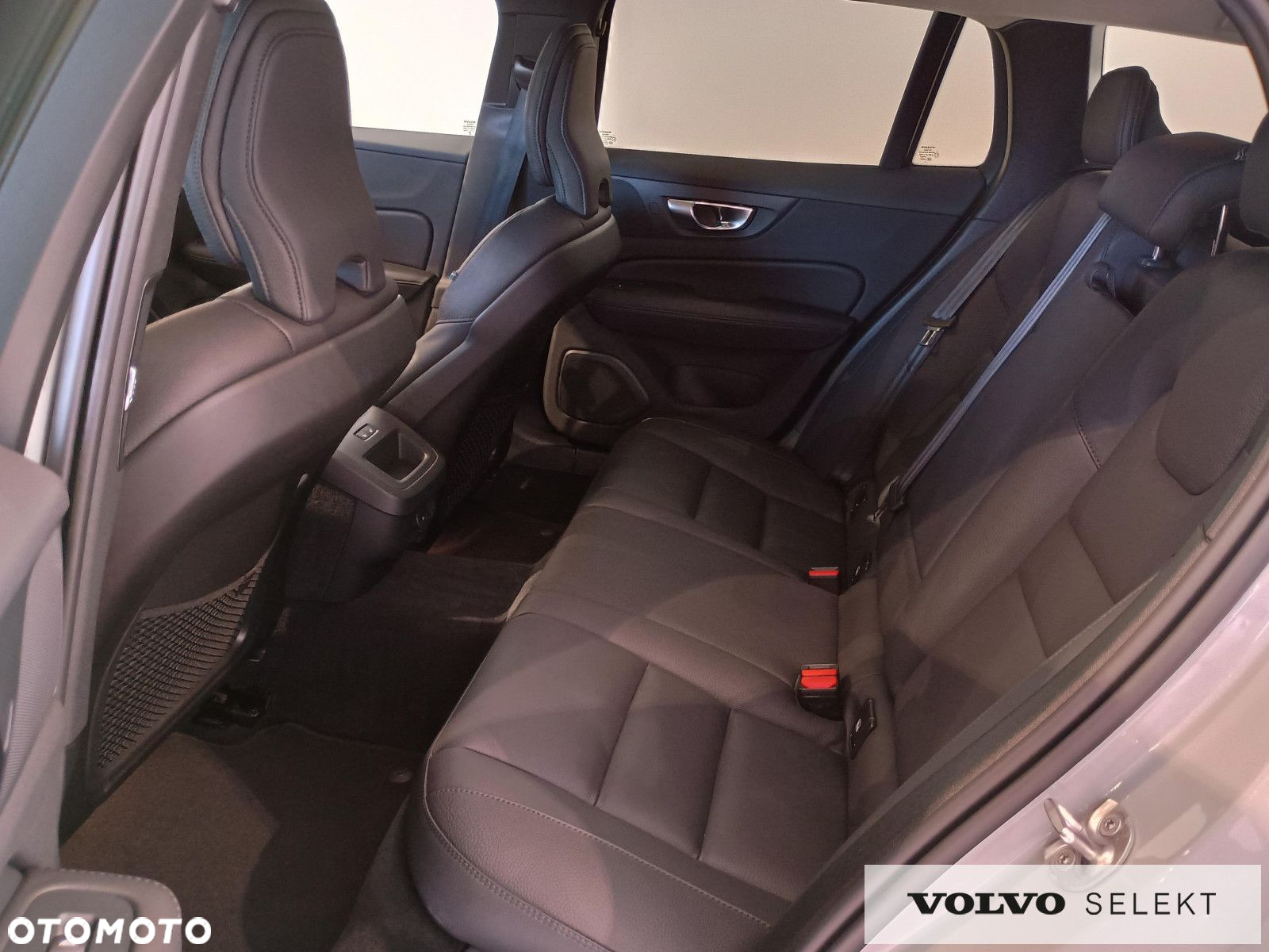 Volvo V60 Cross Country - 25