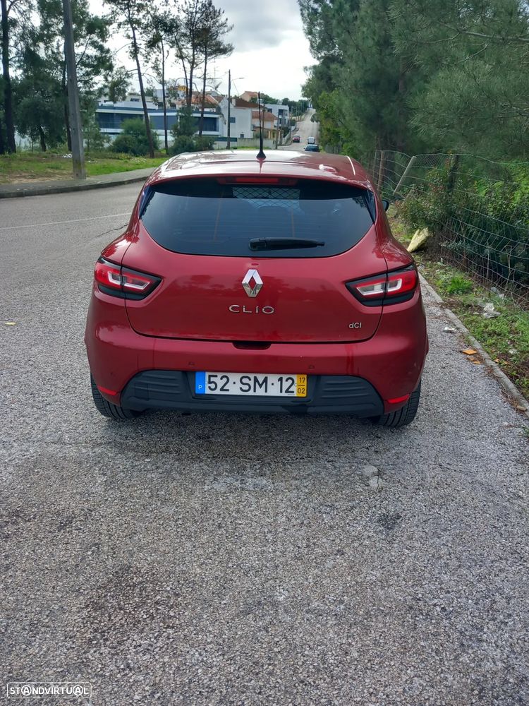 Renault Clio 1.5 dci comercial - 9
