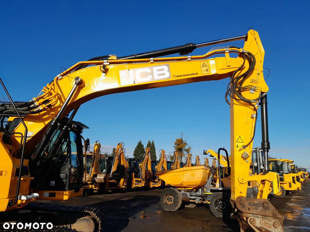 JCB 245XR - 15